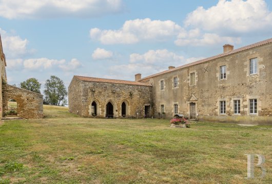 En Vendée, non loin de La Roche-sur-Yon, une ancienne abbaye cistercienne rénovée pour de calmes séjours - photo  n°8